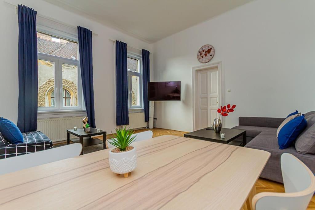 Gusto Della By Nw Apartmán