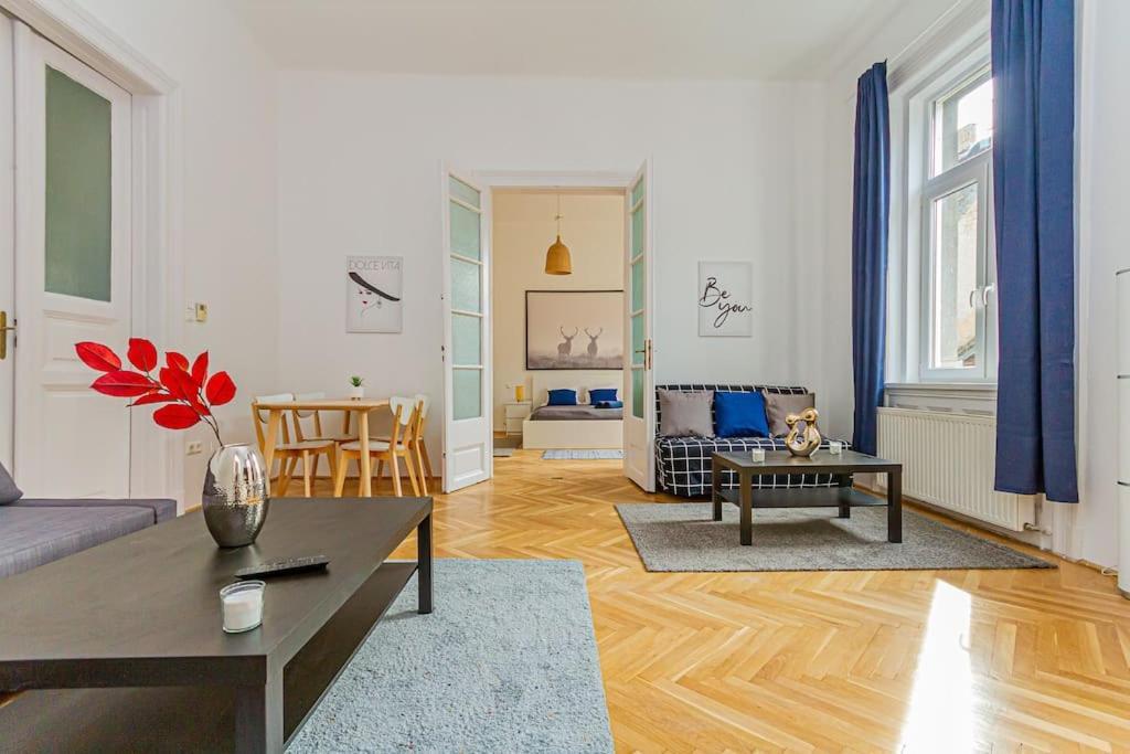Gusto Della By Nw Апартаменти